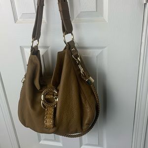 2 straps Gucci bag with gold accents